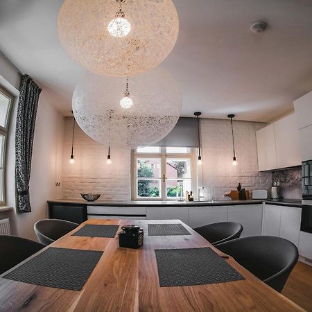 Vila Prazska Vrchlabí Exteriör bild